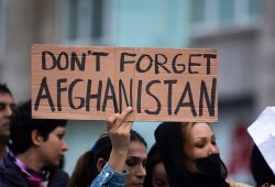 Afghanistan, le donne cantano la Resistenza con “Bella ciao”