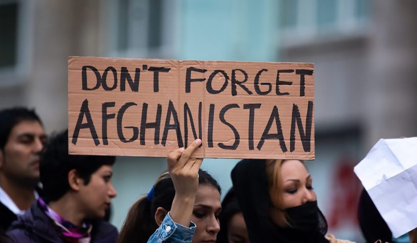 Afghanistan, le donne cantano la Resistenza con “Bella ciao”