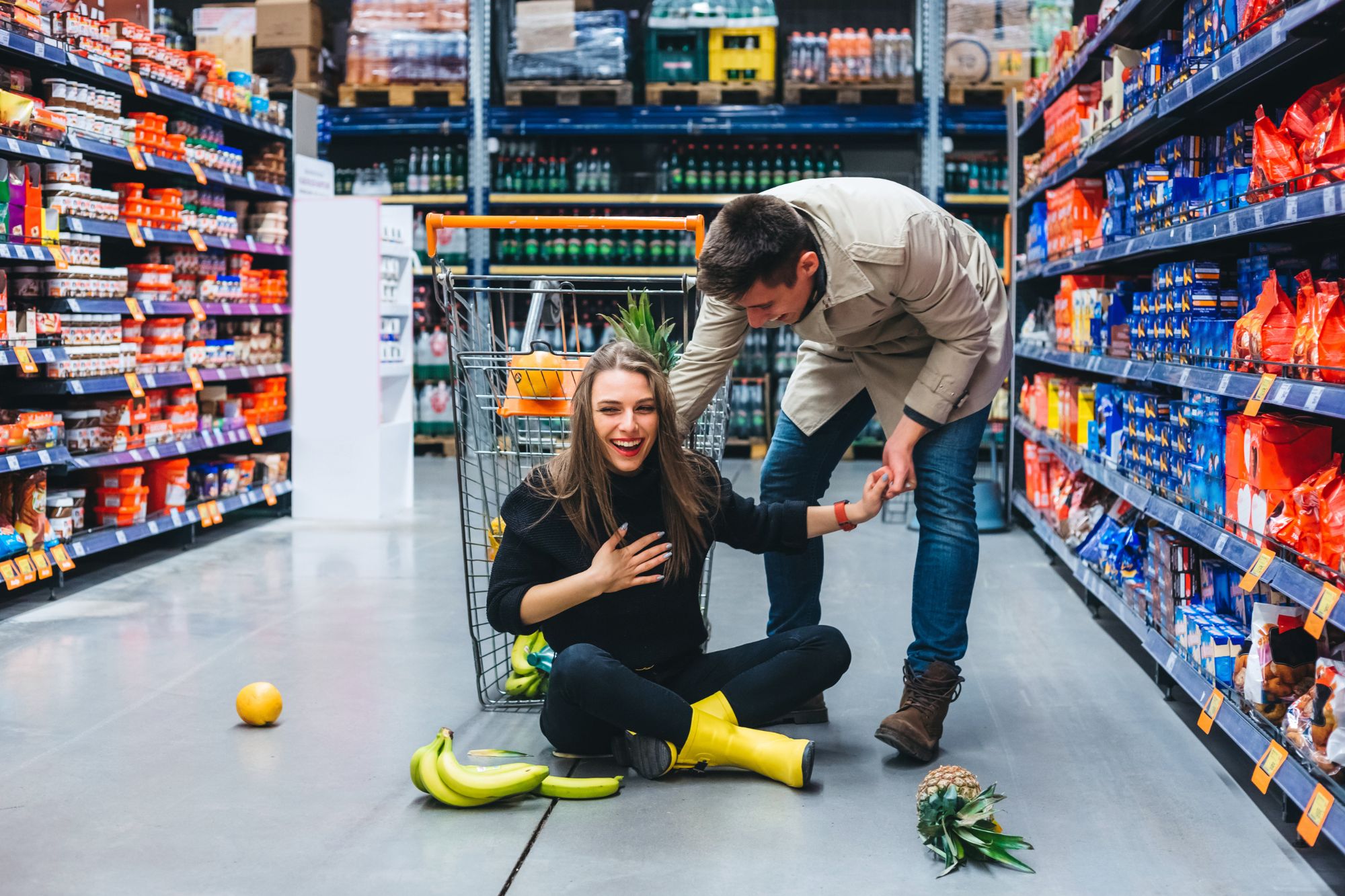 Flirtare al supermercato, il trend spagnolo che sfida Tinder