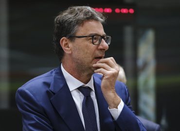 Giorgetti: “Emergenza demografica? Conseguenze sulla produttività”
