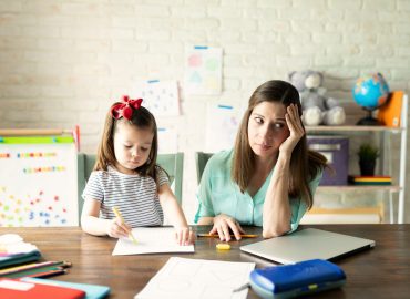 Rientro a scuola: allarme burnout genitoriale, Italia seconda in Europa