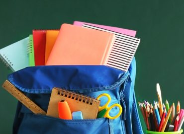 Aumento dei prezzi per il ritorno a scuola: cresce interesse per acquisti online