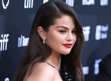 Selena Gomez non può avere figli: la confessione e il desiderio di maternità