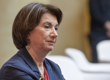 Pornografia precoce e violenza, l’allarme del ministro Roccella