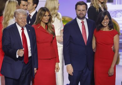 Melania Trump sostiene l’aborto e rompe con i repubblicani