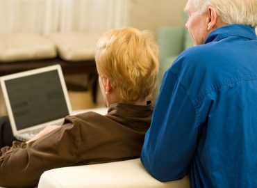 Baby boomer, vivono più a lungo ma peggio delle generazioni precedenti