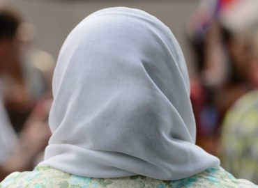 “Castità e velo, oppure carcere”, cosa prevedono le nuove sanzioni per le donne iraniane