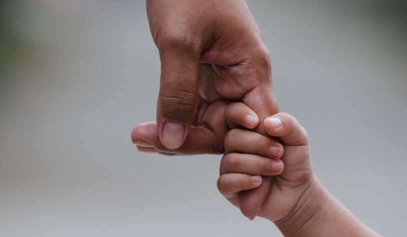 Quasi il 70% degli adolescenti vuole figli, ma fecondità cala: +72% trattamenti Pma