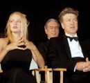David Lynch ha un enfisema polmonare: “Fumo da quando avevo 8 anni”. Come sta cambiando il vizio del fumo?