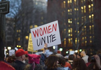 Niente più sesso, mariti, appuntamenti e figli. Cos’è il movimento 4B?