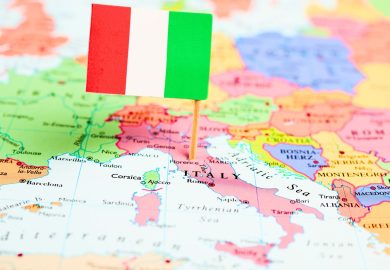 Italia, disuguaglianze tra Nord e Sud: “Uno su quattro in Campania non arriva a fine mese”