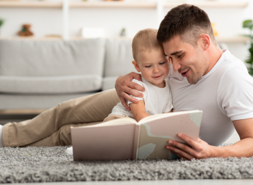 Congedo paternità obbligatorio, per Meloni è ‘no’. Valore D: “Importante responsabilizzare entrambi i genitori”