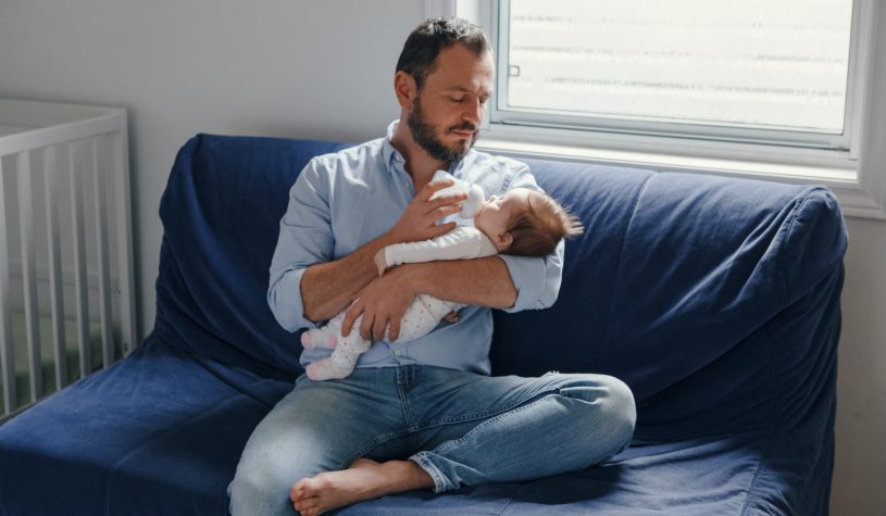 Congedo parentale all’80% solo per i papà, la proposta dell’Inps per una nuova parità