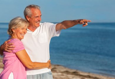 Pensionati italiani in fuga, triplicati in 15 anni: ecco dove vanno