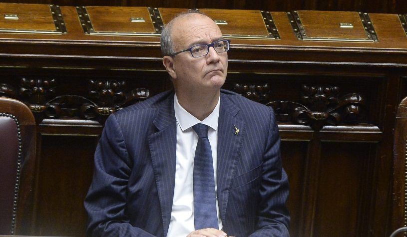 Scuola, 10 milioni di euro per il benessere psicologico degli studenti