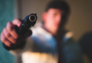 Giovani reclutati online per commettere omicidi: cos’è il fenomeno “Violence as a Service”