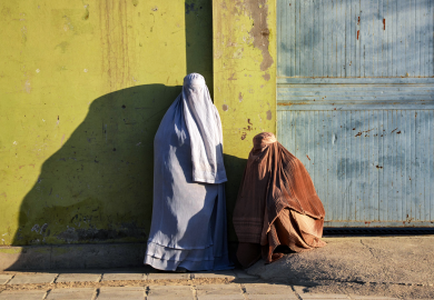 In Afghanistan, spezzare un osso alla moglie costa 15 giorni di carcere