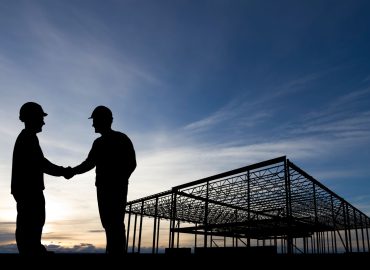 Gli “Umarell” diventano ufficiali a Villasanta, “servono pensionati per controllare i cantieri”