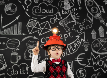 Due ore al giorno e niente insegnanti, a scuola arriva l’Intelligenza artificiale che ci spiega (anche) come vivere