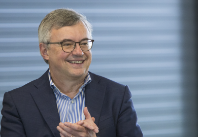 Cosa significa ‘barberismo’, il neologismo Treccani 2024 ispirato allo storico pop Alessandro Barbero