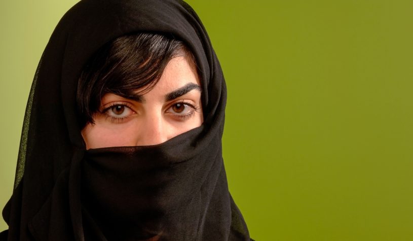 Velo vietato in pubblico, la Lega ci riprova con una novità