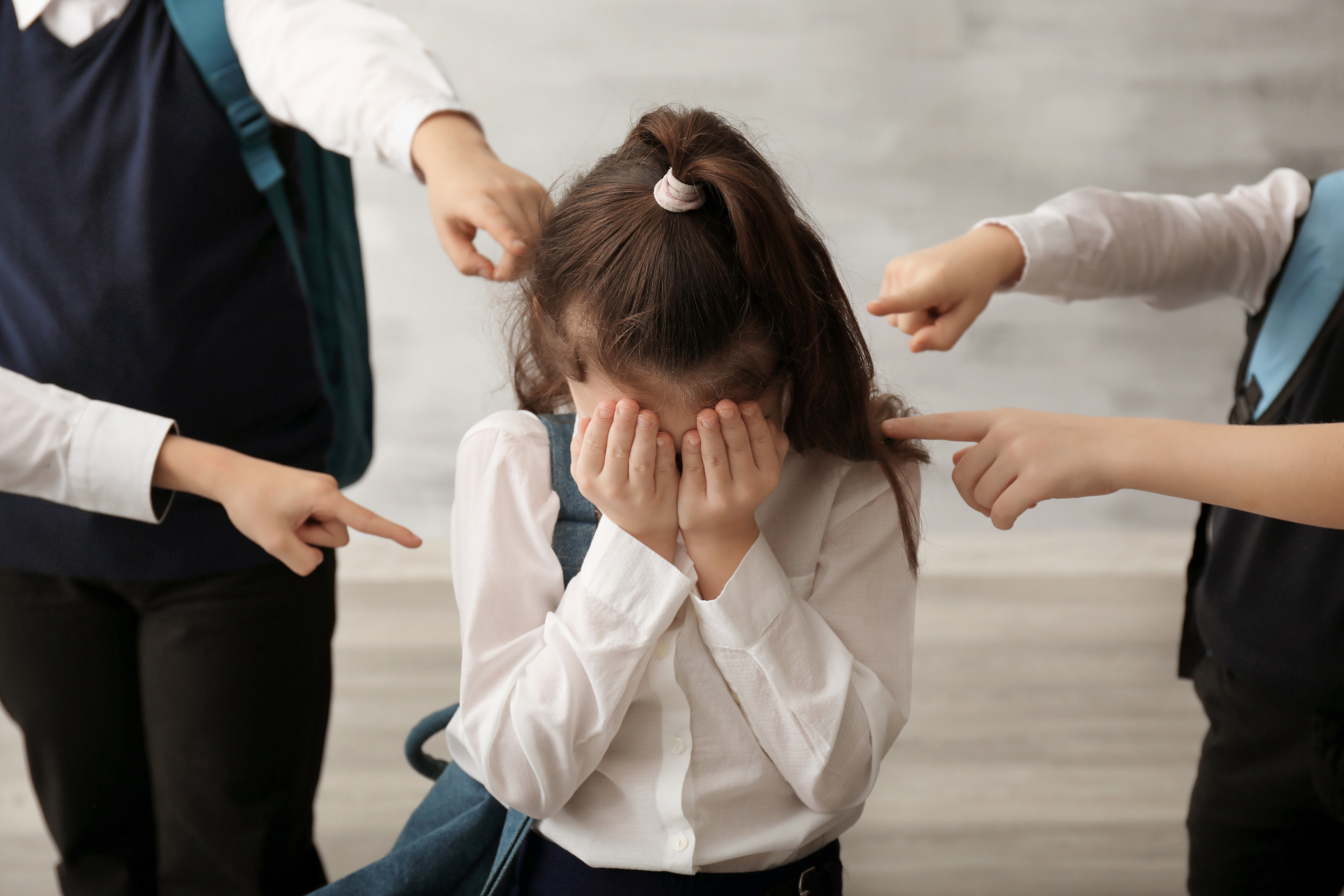 Dalla scuola ai social, il bullismo è ovunque: ma cosa serve per fermarlo?