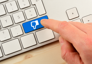 Instagram testa il pulsante ‘Non mi piace’: rivoluzione o rischio censura?