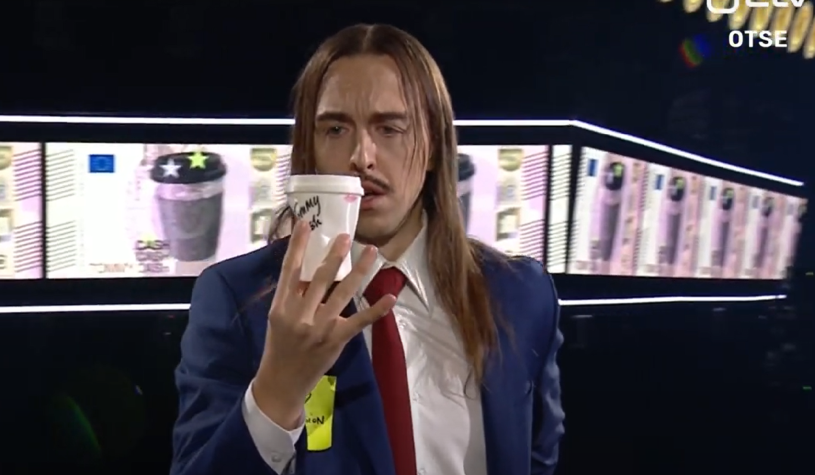 ‘Espresso Macchiato’ di Tommy Cash è una hit piena di cliché sull’Italia