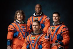 Nasa, i nomi della prima donna, del primo afroamericano e del primo non americano sulla Luna spariscono dal sito