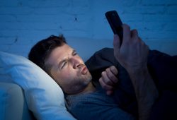 Il porno è maschio? Solo in due Paesi lo guardano più le donne degli uomini