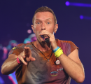Coldplay, Chris Martin soffre di depressione: esercizi di scrittura e meditazione trascendentale per stare meglio