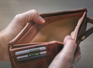 Aumenta rischio povertà tra i lavoratori a tempo pieno