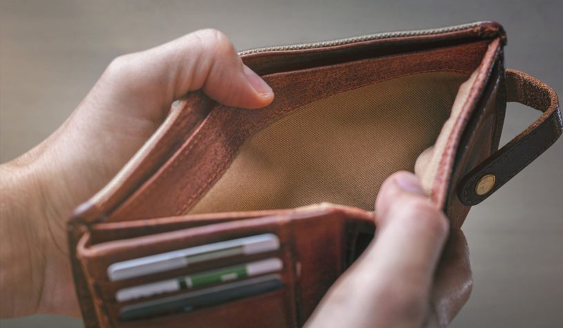 Non aumentano (molto) i poveri, ma diventano più poveri