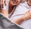 L’amore over 60 non va in pensione (ma in tv): la rivoluzione “silenziosa”