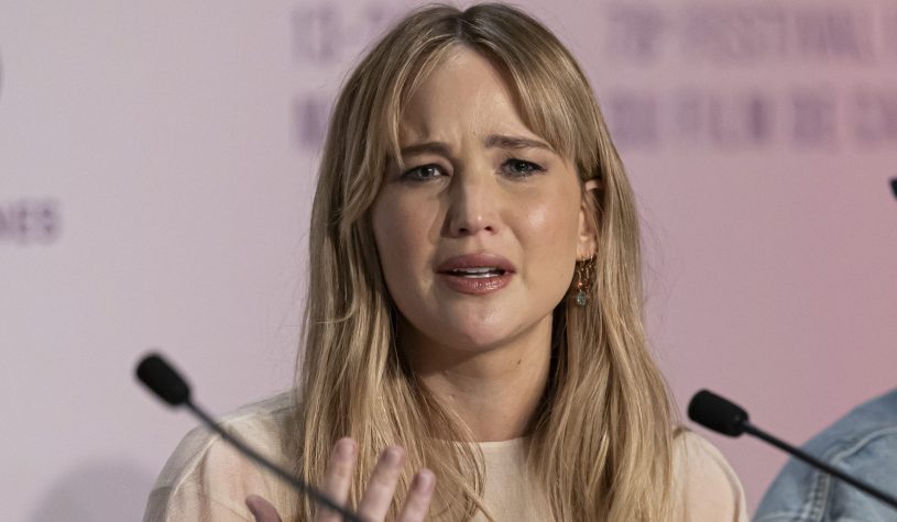 Jennifer Lawrence: “Nel post partum l’ansia e la depressione possono isolarti”