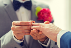 Unioni civili e matrimonio egualitario: il referendum che potrebbe riscrivere la legge Cirinnà