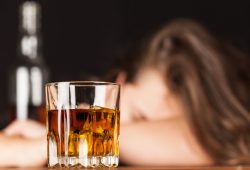 Binge drinking, una tendenza tra le ragazze? Cosa dicono i ricercatori