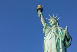 Cittadinanza Usa in palio in un reality show? Come funziona ‘The American’
