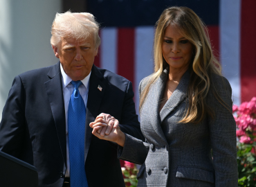 Carcere e multe per il Revenge Porn, stretta anche sui deepfake: Trump firma la legge