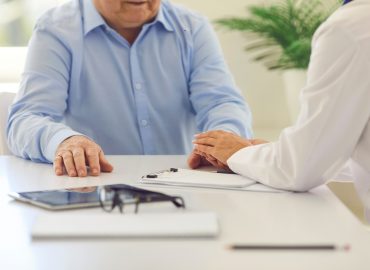 Pensionato vivo ma “morto” per l’Inps, tre mesi senza assegno