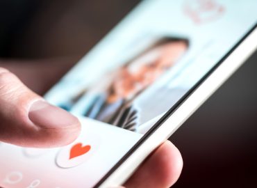 App di incontri in crisi, perché il dating non funziona più?
