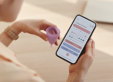 Cambridge choc sulle app che monitorano il ciclo mestruale: “Vendono dati estremamente dettagliati”