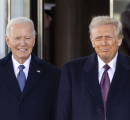 “Biden è morto, quello attuale è un clone”: Trump rilancia la teoria del complotto