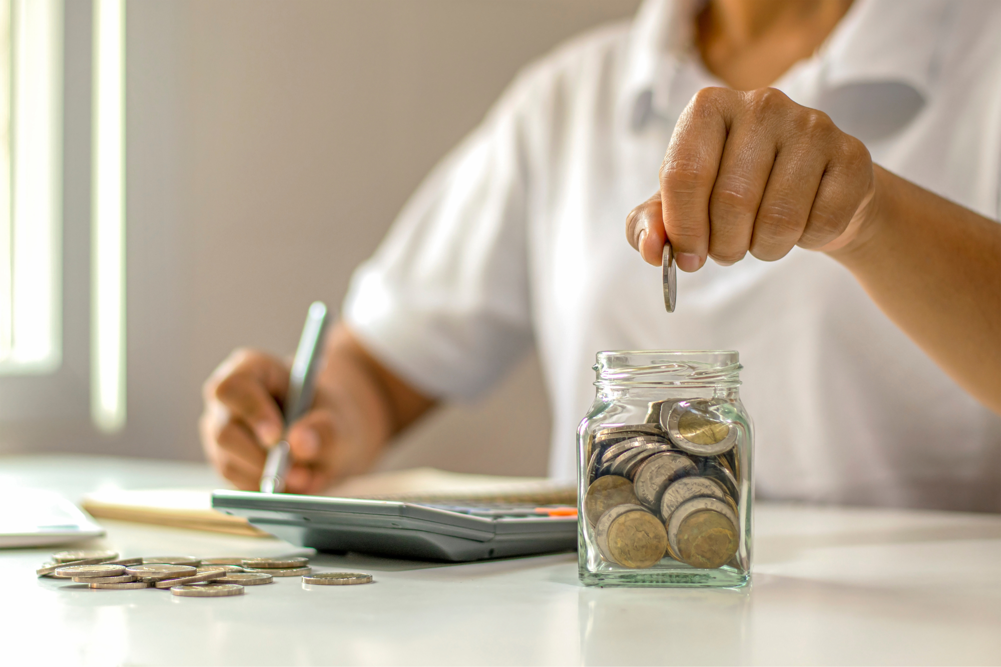 Quanto costa davvero un figlio? In Italia incide fino al 60% sul bilancio familiare: le nuove metriche Ocse