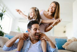 Estate con figli? Cosa fare (e cosa evitare): i consigli della psicologa