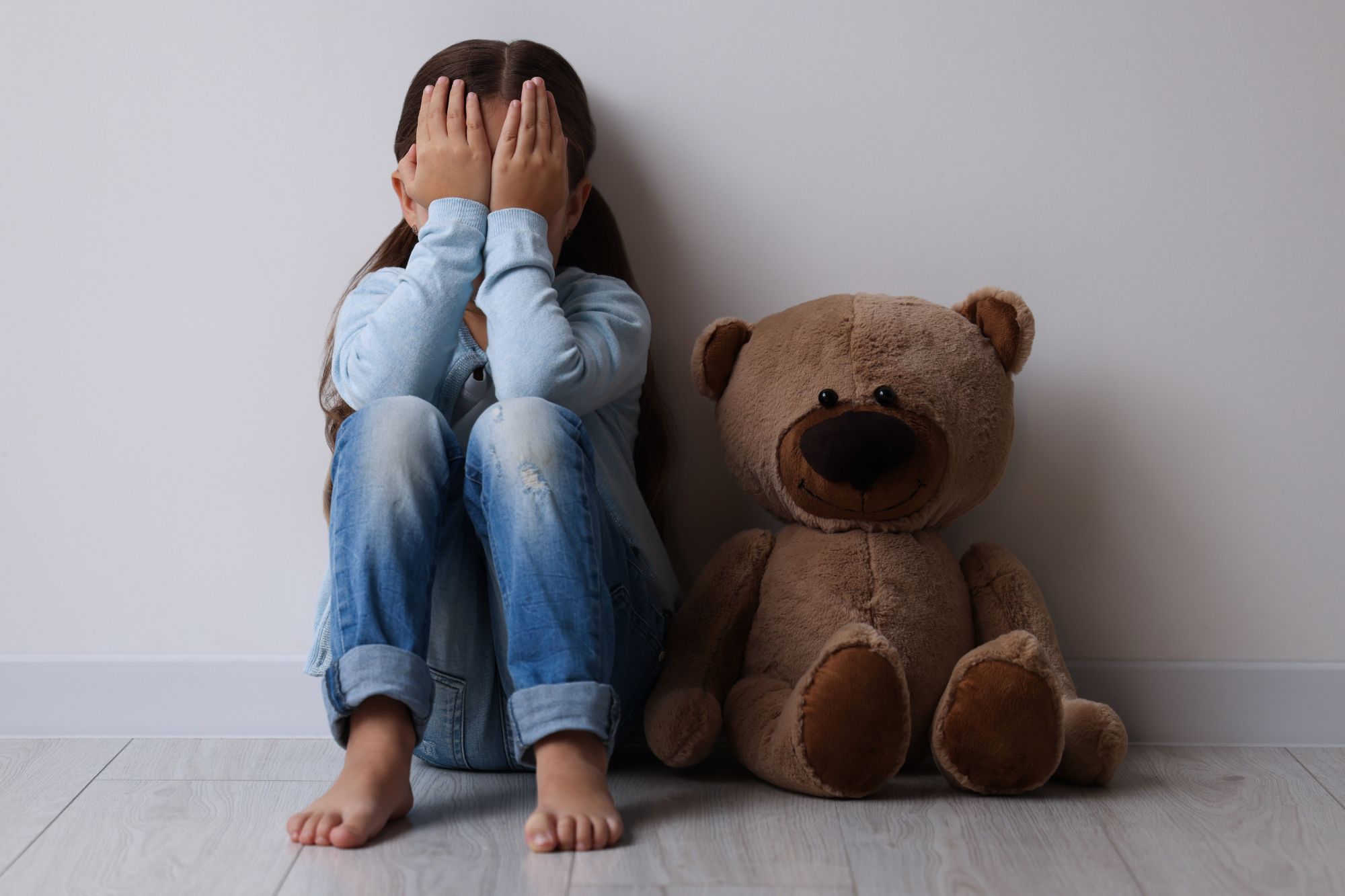 Violenza sui minori: l’87% dei casi avviene in famiglia