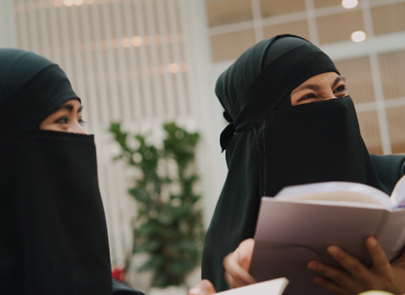 Danimarca, verso il divieto del velo integrale a scuola: “Dio deve farsi da parte”