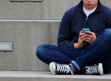 Educare ai social senza divieti: il metodo Miss Mamma Sorriso