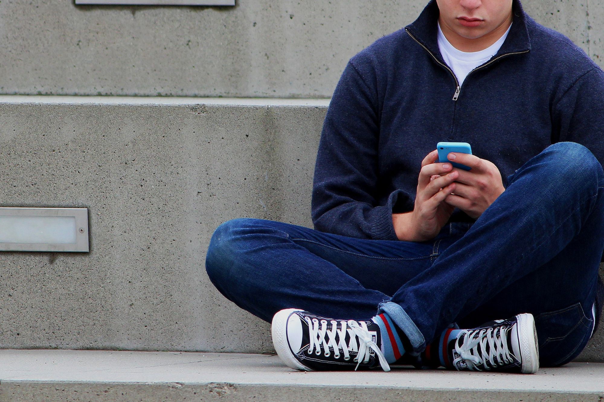 Il 45% dei giovani si informa sul sesso tramite internet