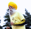 Fauja Singh morto a 114 anni: il maratoneta più longevo travolto da auto pirata